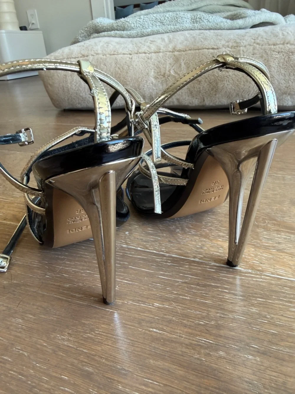 Fendi Black Patent Heels with Silver Metallic Straps - Picture 2 of 5